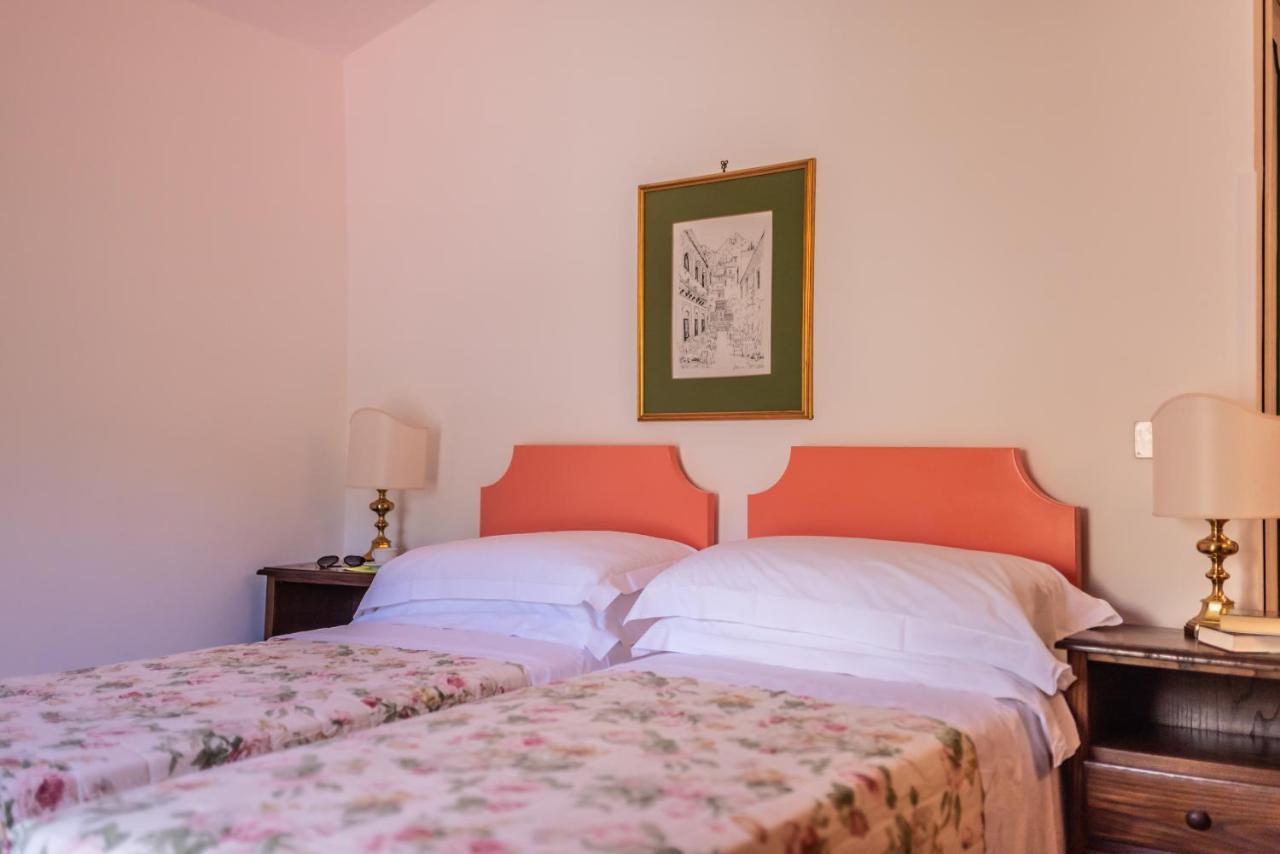 Hotel Villa Sirina Таорміна Екстер'єр фото